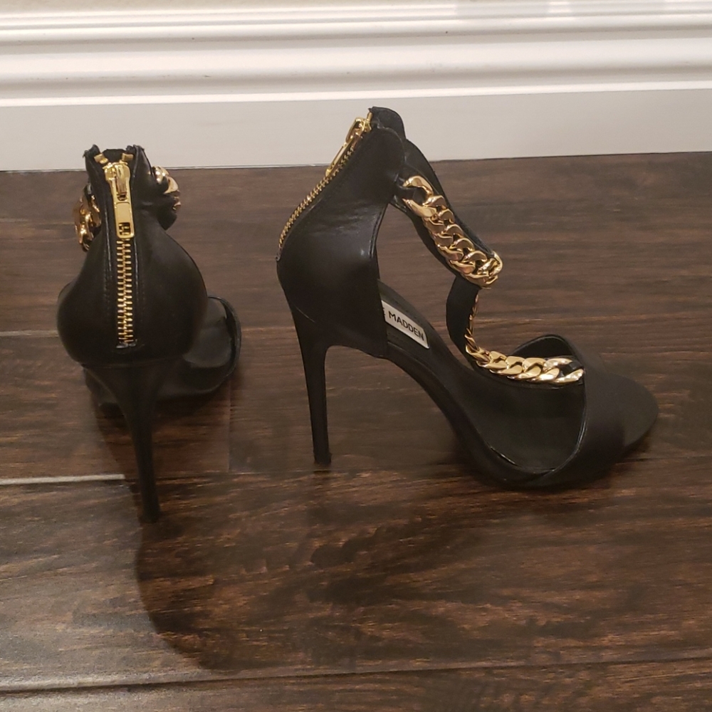 Sandals - Picture 4 of 4